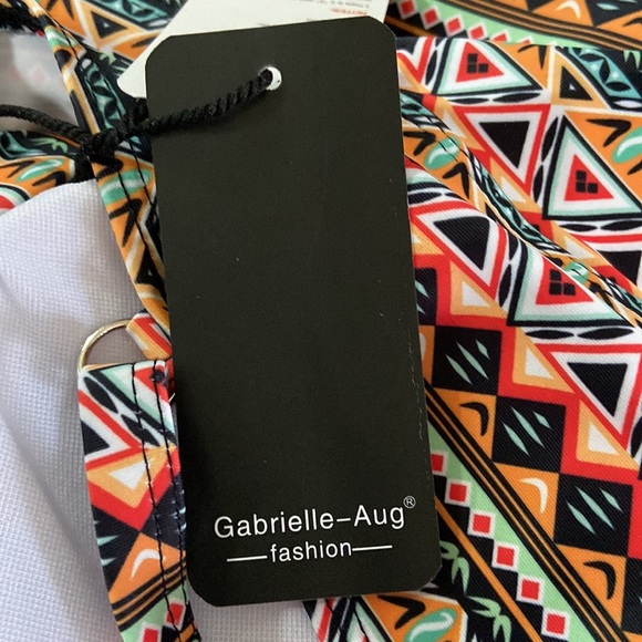 Gabrielle-Aug Multi Color Tankini Size Large - Picture 8 of 9